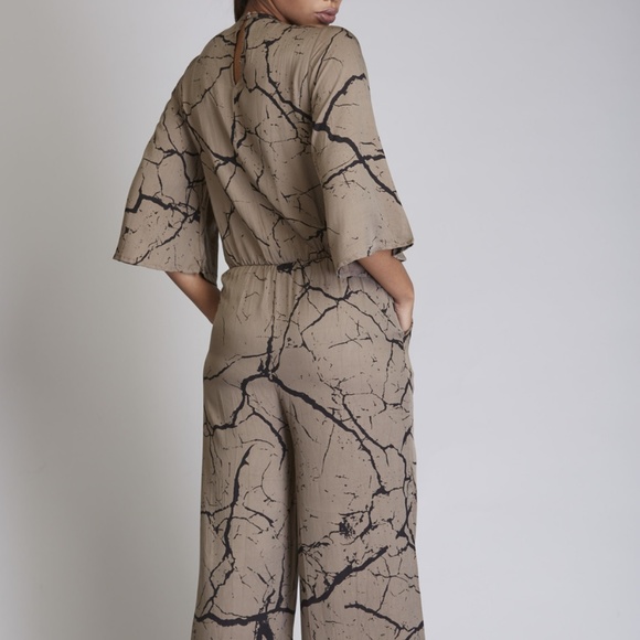 💥 Med & Lg left💥Storm Jumpsuit - Picture 2 of 3